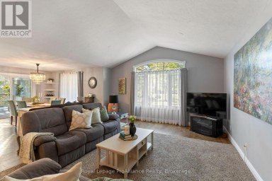 21502 LOYALIST PARKWAY (HIGHWAY 33) PARKWAY Prince Edward County (Ameliasburg Ward) Ontario photo 19