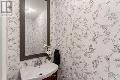 21502 LOYALIST PARKWAY (HIGHWAY 33) PARKWAY Prince Edward County (Ameliasburg Ward) Ontario photo 28