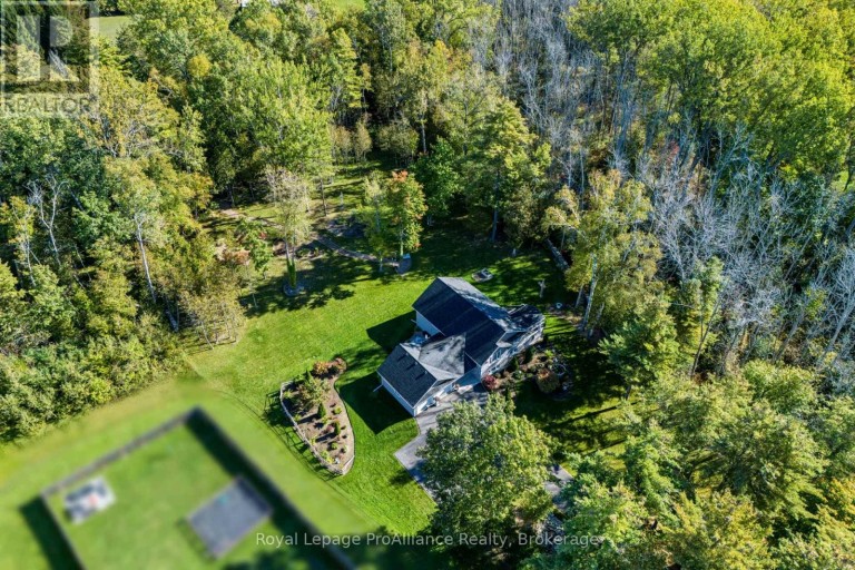 21502 LOYALIST PARKWAY (HIGHWAY 33) PARKWAY, Prince Edward County (Ameliasburg Ward), Ontario, K0K1L0
