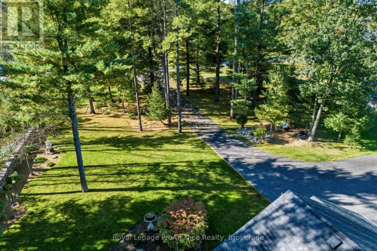 21502 LOYALIST PARKWAY (HIGHWAY 33) PARKWAY, Prince Edward County (Ameliasburg Ward), Ontario, K0K1L0