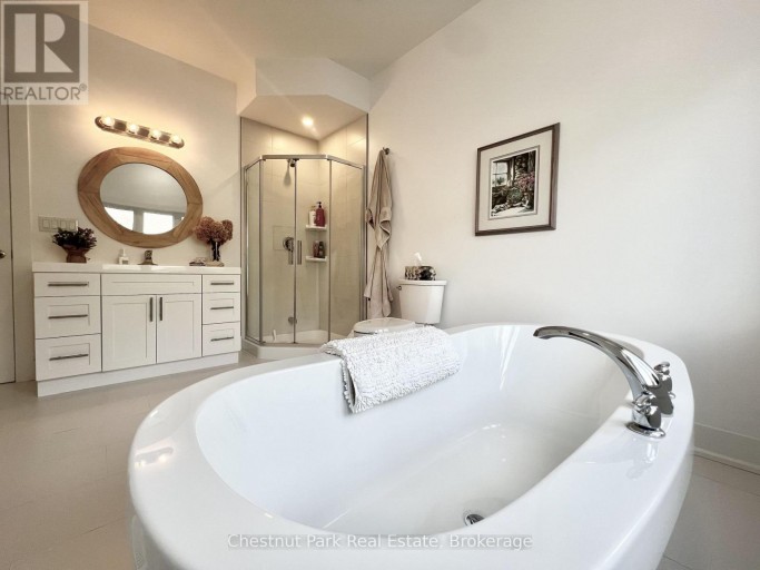 28 - 8 WILLIAM JAMES COURT, Dysart et al (Dysart), Ontario, K0M1S0