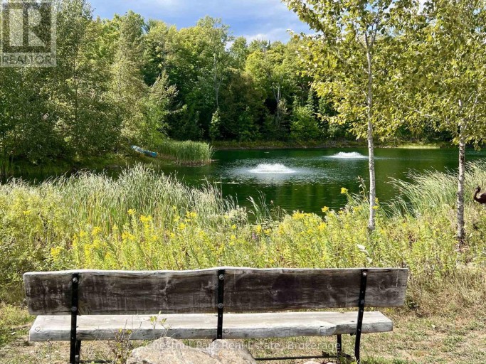 28 - 8 WILLIAM JAMES COURT, Dysart et al (Dysart), Ontario, K0M1S0