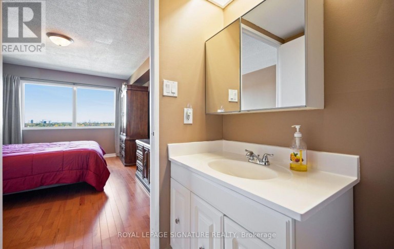 1406 - 1580 MISSISSAUGA VALLEY BOULEVARD, Mississauga (Mississauga Valleys), Ontario, L5A3T8