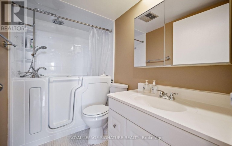 1406 - 1580 MISSISSAUGA VALLEY BOULEVARD, Mississauga (Mississauga Valleys), Ontario, L5A3T8