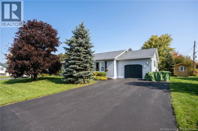 101 Law Avenue, Hampton, New Brunswick, E5N5C2