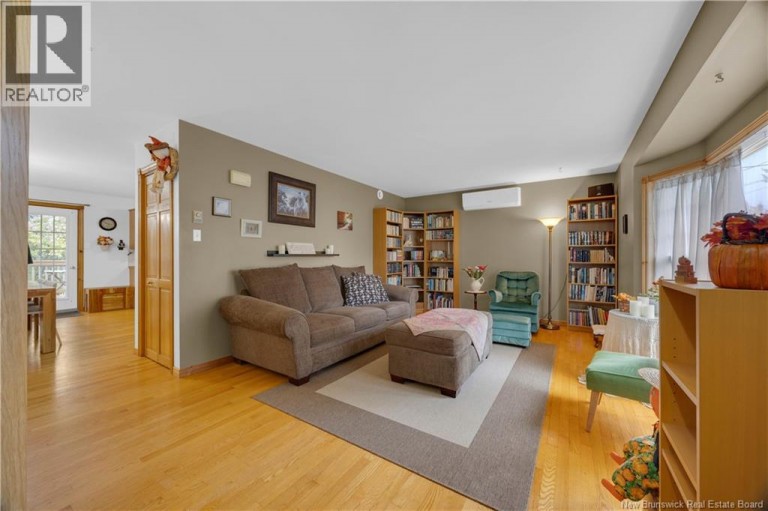 101 Law Avenue, Hampton, New Brunswick, E5N5C2