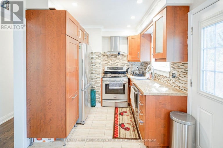 45 FENELON DRIVE, Toronto (Parkwoods-Donalda), Ontario, M3A3K4