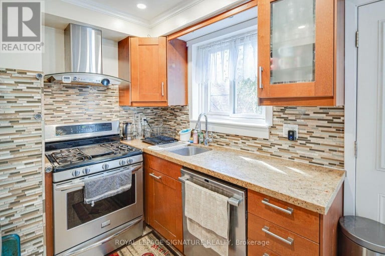45 FENELON DRIVE, Toronto (Parkwoods-Donalda), Ontario, M3A3K4