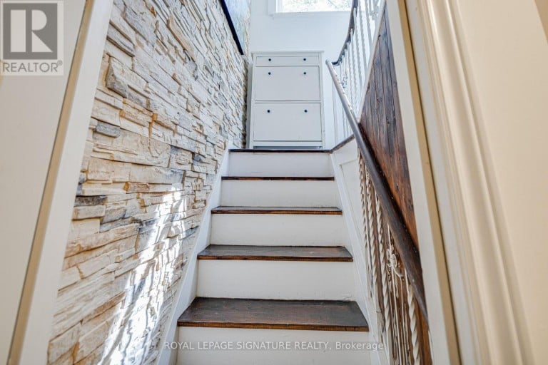 45 FENELON DRIVE, Toronto (Parkwoods-Donalda), Ontario, M3A3K4