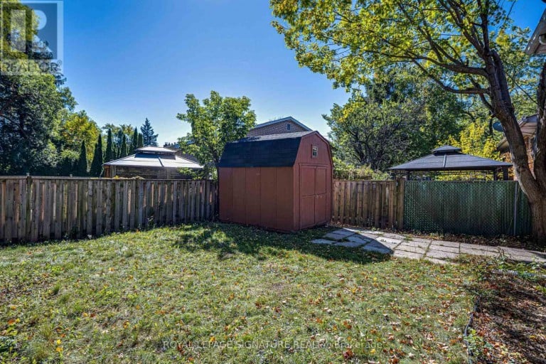 45 FENELON DRIVE, Toronto (Parkwoods-Donalda), Ontario, M3A3K4