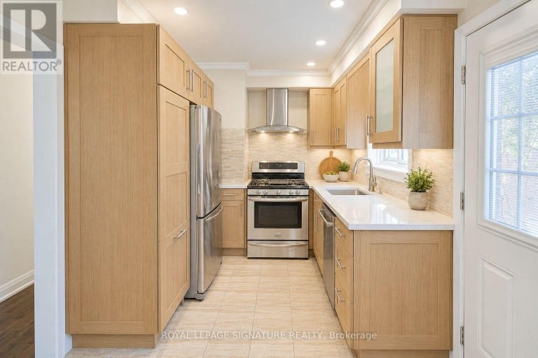 45 FENELON DRIVE, Toronto (Parkwoods-Donalda), Ontario, M3A3K4