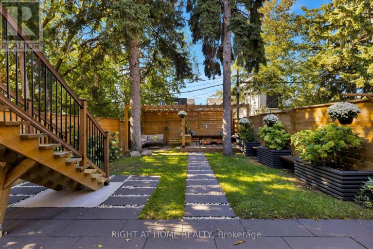 174 CEDRIC AVENUE, Toronto (Oakwood Village), Ontario, M6C3X8