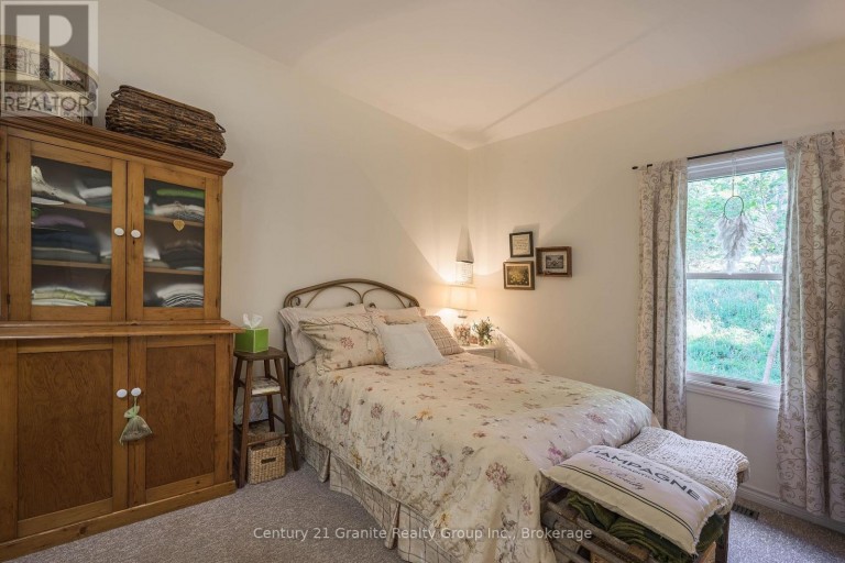 25 GEORGE STREET, Dysart et al (Dysart), Ontario, K0M1S0