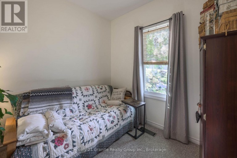 25 GEORGE STREET, Dysart et al (Dysart), Ontario, K0M1S0
