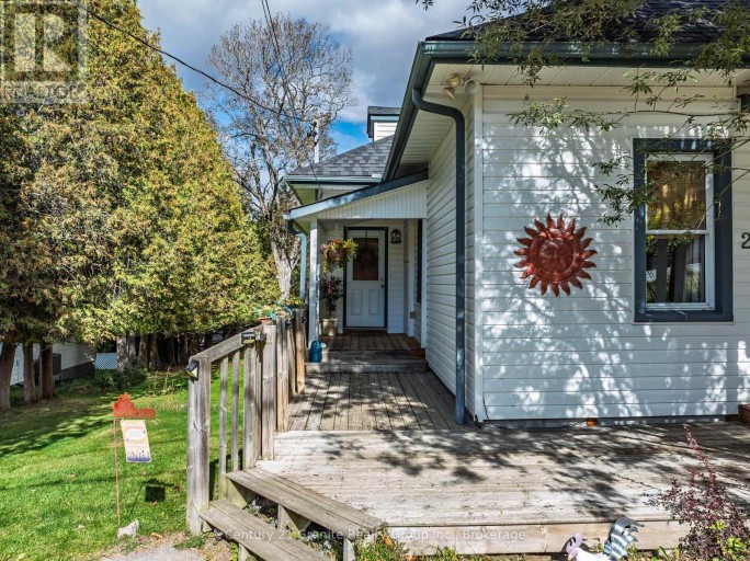 25 GEORGE STREET, Dysart et al (Dysart), Ontario, K0M1S0