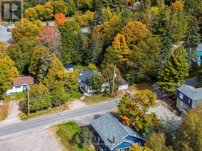 25 GEORGE STREET, Dysart et al (Dysart), Ontario, K0M1S0