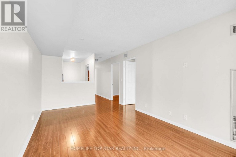 1011 - 8 LEE CENTRE DRIVE, Toronto (Woburn), Ontario, M1H3H8