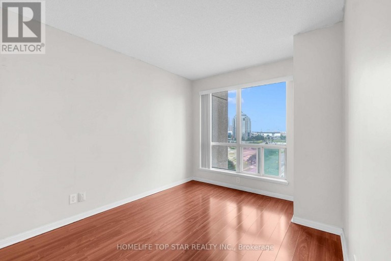 1011 - 8 LEE CENTRE DRIVE, Toronto (Woburn), Ontario, M1H3H8