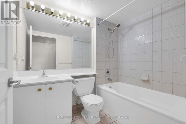 1011 - 8 LEE CENTRE DRIVE, Toronto (Woburn), Ontario, M1H3H8