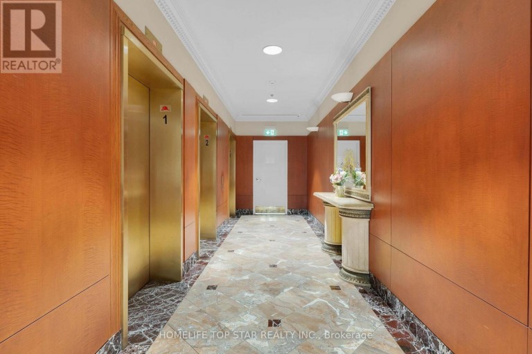 1011 - 8 LEE CENTRE DRIVE, Toronto (Woburn), Ontario, M1H3H8