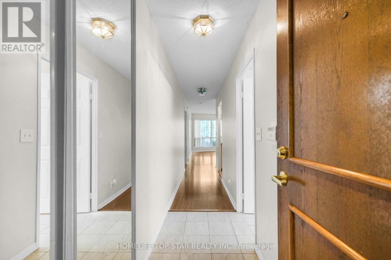 1011 - 8 LEE CENTRE DRIVE, Toronto (Woburn), Ontario, M1H3H8