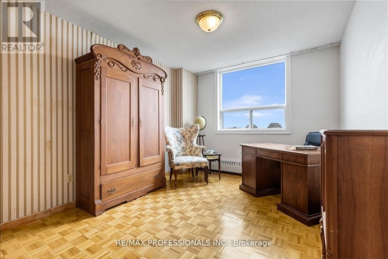 1704 - 180 MARKHAM ROAD, Toronto (Scarborough Village), Ontario, M1M2Z9