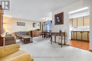 1704 - 180 MARKHAM ROAD Toronto (Scarborough Village) Ontario photo 2