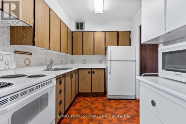 1704 - 180 MARKHAM ROAD Toronto (Scarborough Village) Ontario photo 7