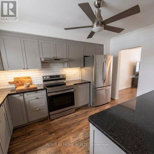 7 - 925 BAYLY STREET, Pickering (West Shore), Ontario, L1W1L4