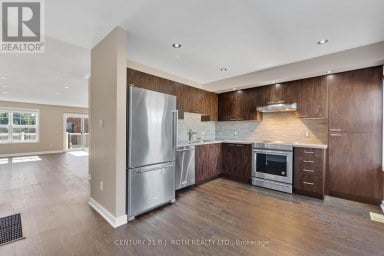 13 - 91 COUGHLIN ROAD Barrie (Holly) Ontario photo 12