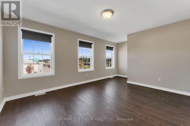 13 - 91 COUGHLIN ROAD Barrie (Holly) Ontario photo 23