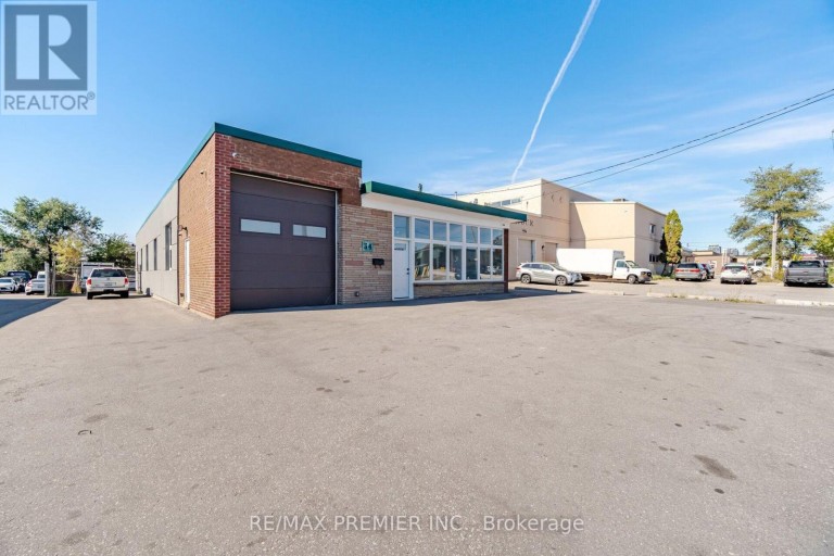 34 RIVALDA ROAD E, Toronto (Humbermede), Ontario, M9M2M3
