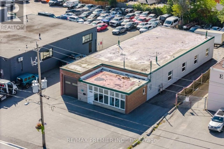 34 RIVALDA ROAD E, Toronto (Humbermede), Ontario, M9M2M3