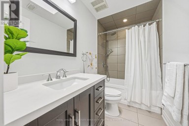 52 JOYMAR DRIVE Mississauga (Streetsville) Ontario photo 28