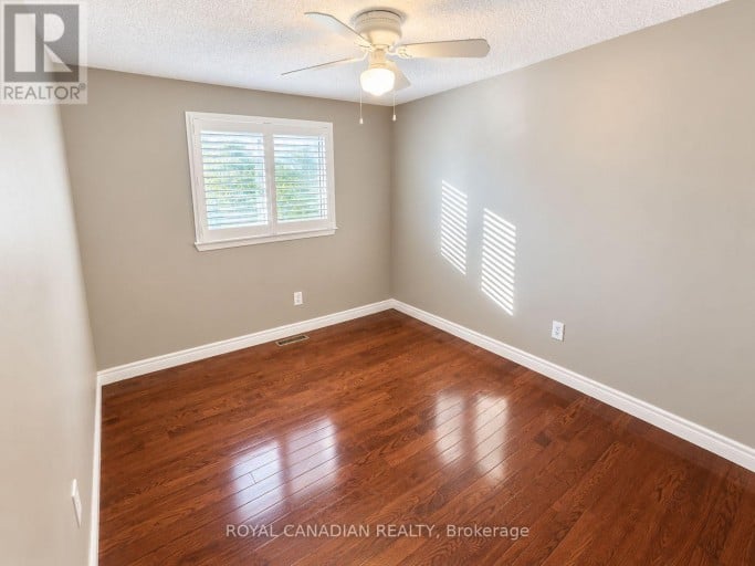 36 MAPLEGROVE AVENUE, Bradford West Gwillimbury (Bradford), Ontario, L3Z1S1