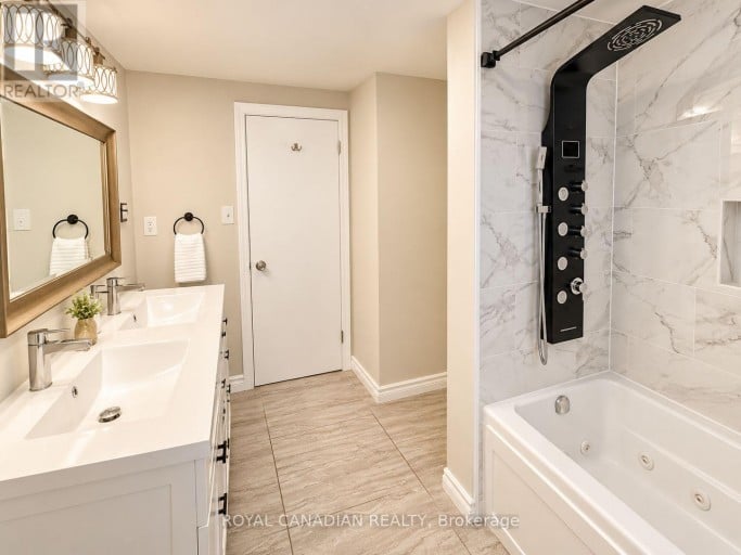 36 MAPLEGROVE AVENUE, Bradford West Gwillimbury (Bradford), Ontario, L3Z1S1