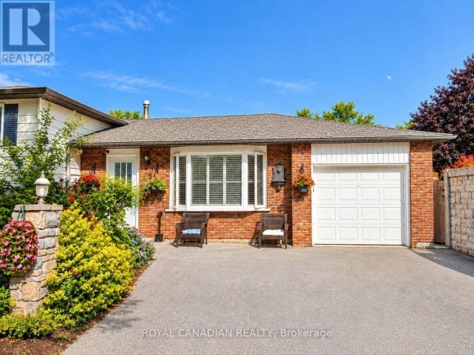 36 MAPLEGROVE AVENUE, Bradford West Gwillimbury (Bradford), Ontario, L3Z1S1
