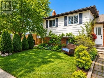 36 MAPLEGROVE AVENUE Bradford West Gwillimbury (Bradford) Ontario photo 3