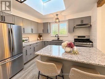 36 MAPLEGROVE AVENUE Bradford West Gwillimbury (Bradford) Ontario photo 7