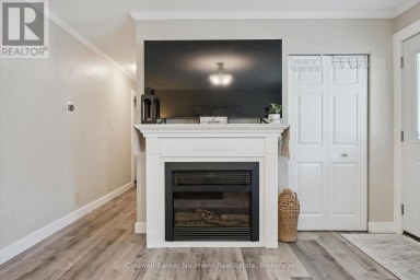 16 ARGYLE DRIVE Guelph (Dovercliffe Park/Old University) Ontario photo 8