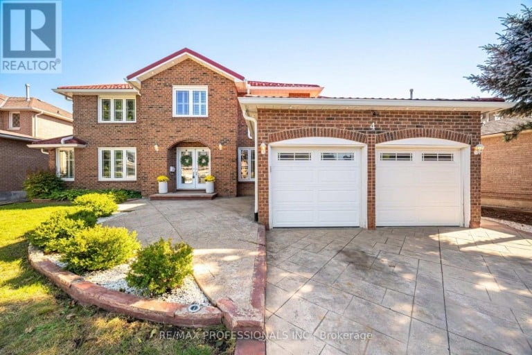 4 MCFADDEN DRIVE, Brampton (Heart Lake East), Ontario, L6Z3H4