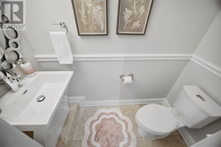 4 MCFADDEN DRIVE, Brampton (Heart Lake East), Ontario, L6Z3H4