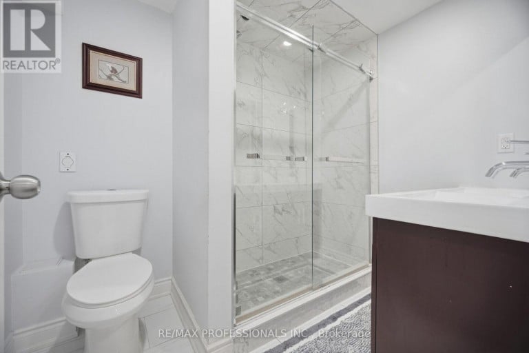 4 MCFADDEN DRIVE, Brampton (Heart Lake East), Ontario, L6Z3H4