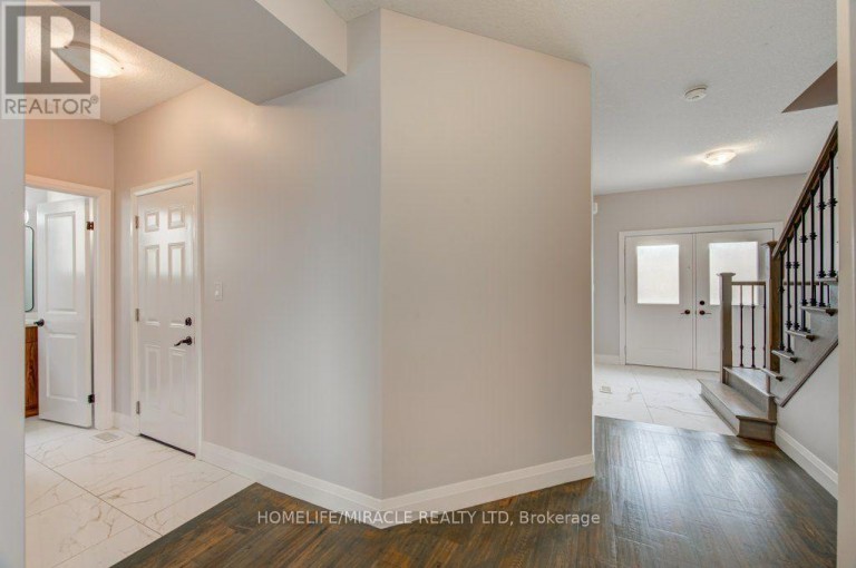 3032 DOYLE DRIVE, London South (South U), Ontario, N6M0G8