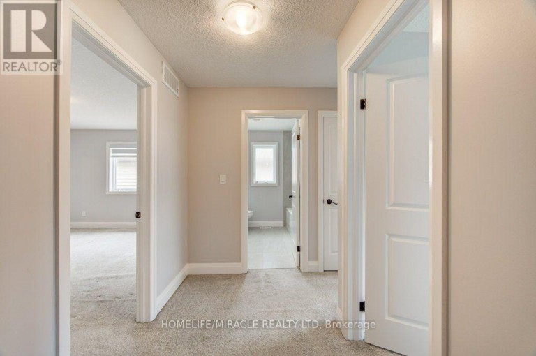 3032 DOYLE DRIVE, London South (South U), Ontario, N6M0G8