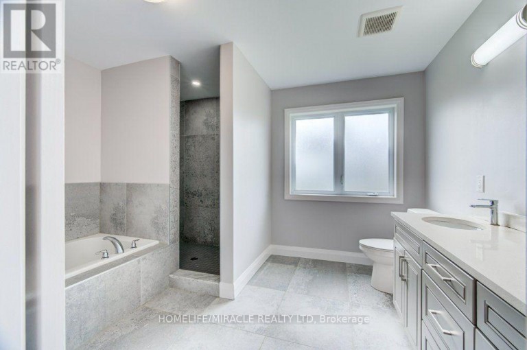 3032 DOYLE DRIVE, London South (South U), Ontario, N6M0G8