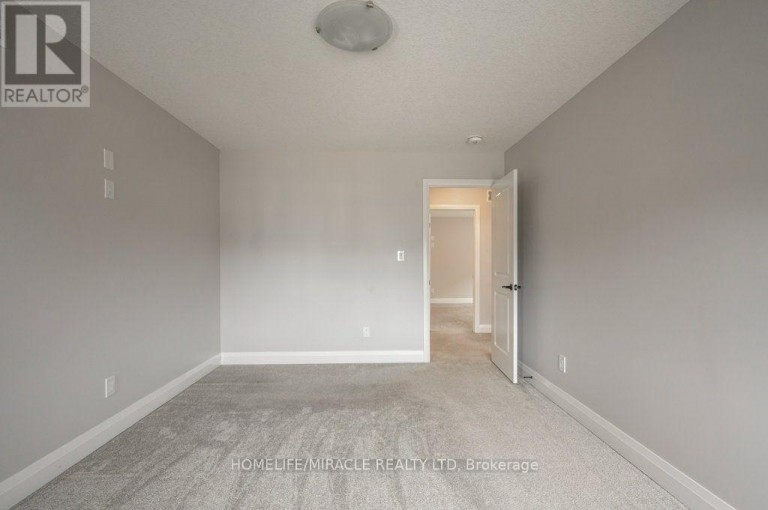 3032 DOYLE DRIVE, London South (South U), Ontario, N6M0G8