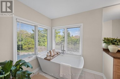 1316 CORLEY DRIVE N London North (North A) Ontario photo 22