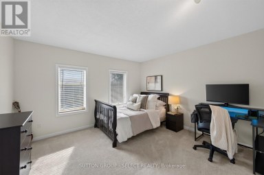 1316 CORLEY DRIVE N London North (North A) Ontario photo 27