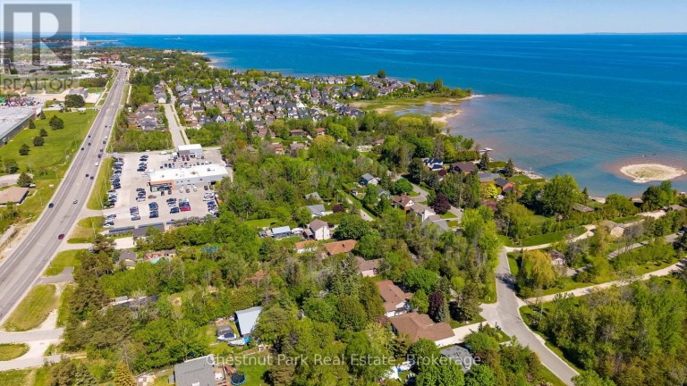 4 PARKSIDE AVENUE, Collingwood, Ontario, L9Y5P3